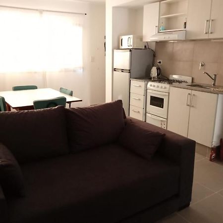 Departamento Calle Mendoza Albus -Acceso Rapido Ruta 22 General Roca Bagian luar foto